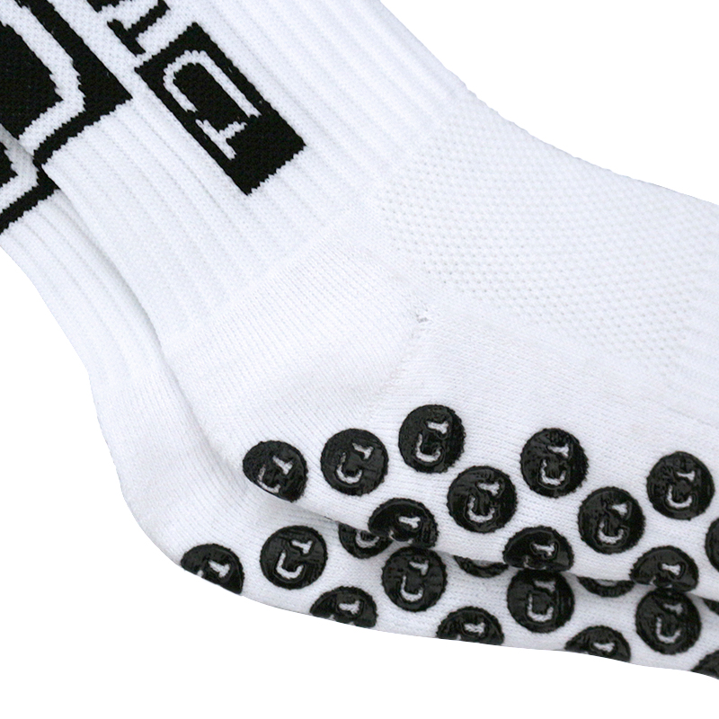 جوارب كرة قدم مضادة للانزلاق ل - مراجعة Grip Sock Yoga وسعره