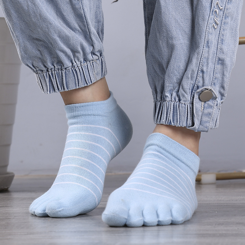 1/5 أزواج من الجوارب النسائية  - مراجعة Ankle Sock Low Cut وسعره